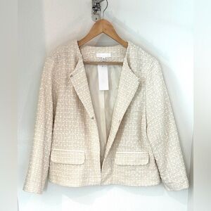 NWT Uniqlo Chanel-esque cropped jacket/blazer. Size XL. White/Cream